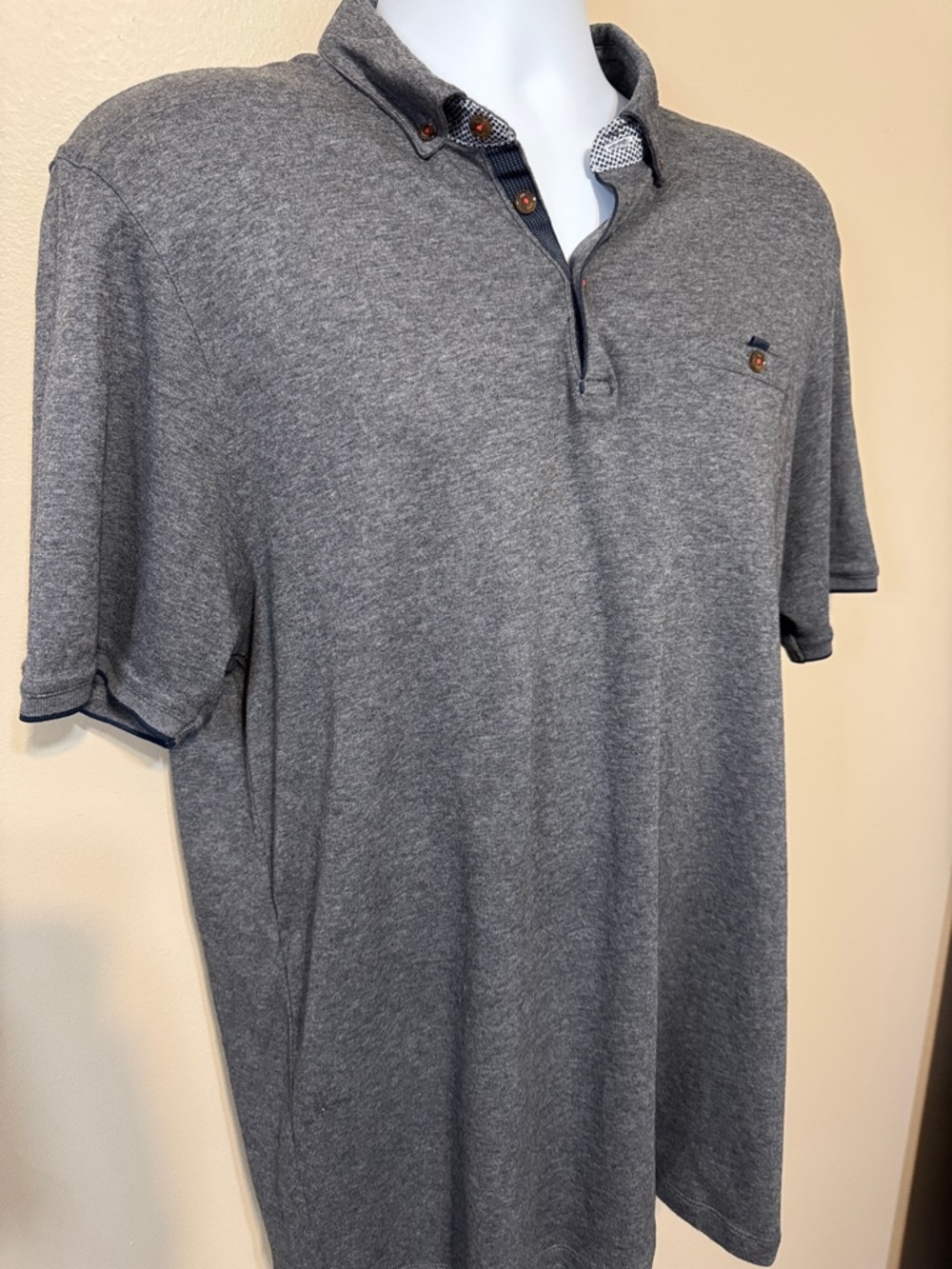 Ted Baker London Men's Heather Gray Polo with Contrasting Trim. Size XL